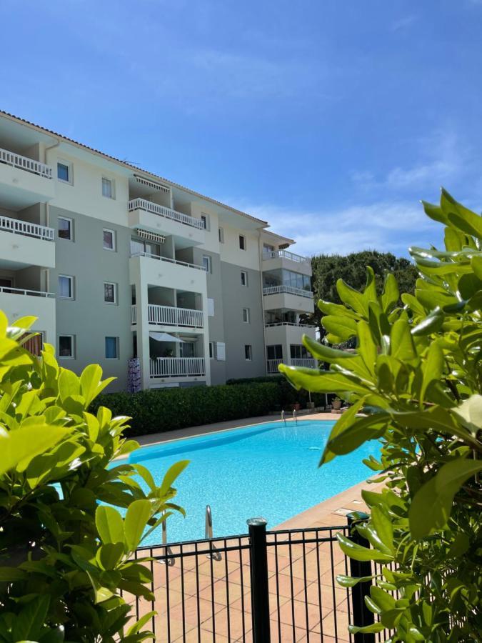 Appartement Avec Piscine Privee كانيو سور مير المظهر الخارجي الصورة
